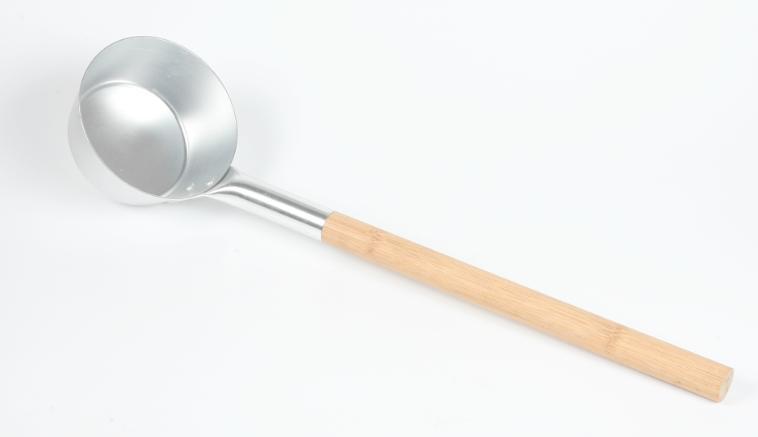 Natural Doctor ND-ACC-122 Anodised 350ML bamboo Sauna ladle メイン画像