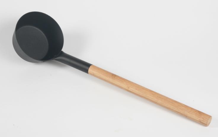 Natural Doctor ND-ACC-125 Powder-coated 350ML bamboo Sauna ladle メイン画像