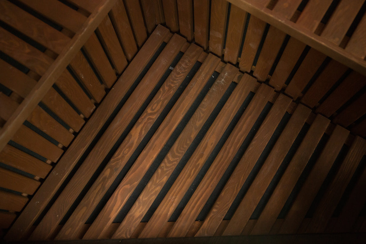 Natural Doctor ND-IG1RP sauna interior and construction detail