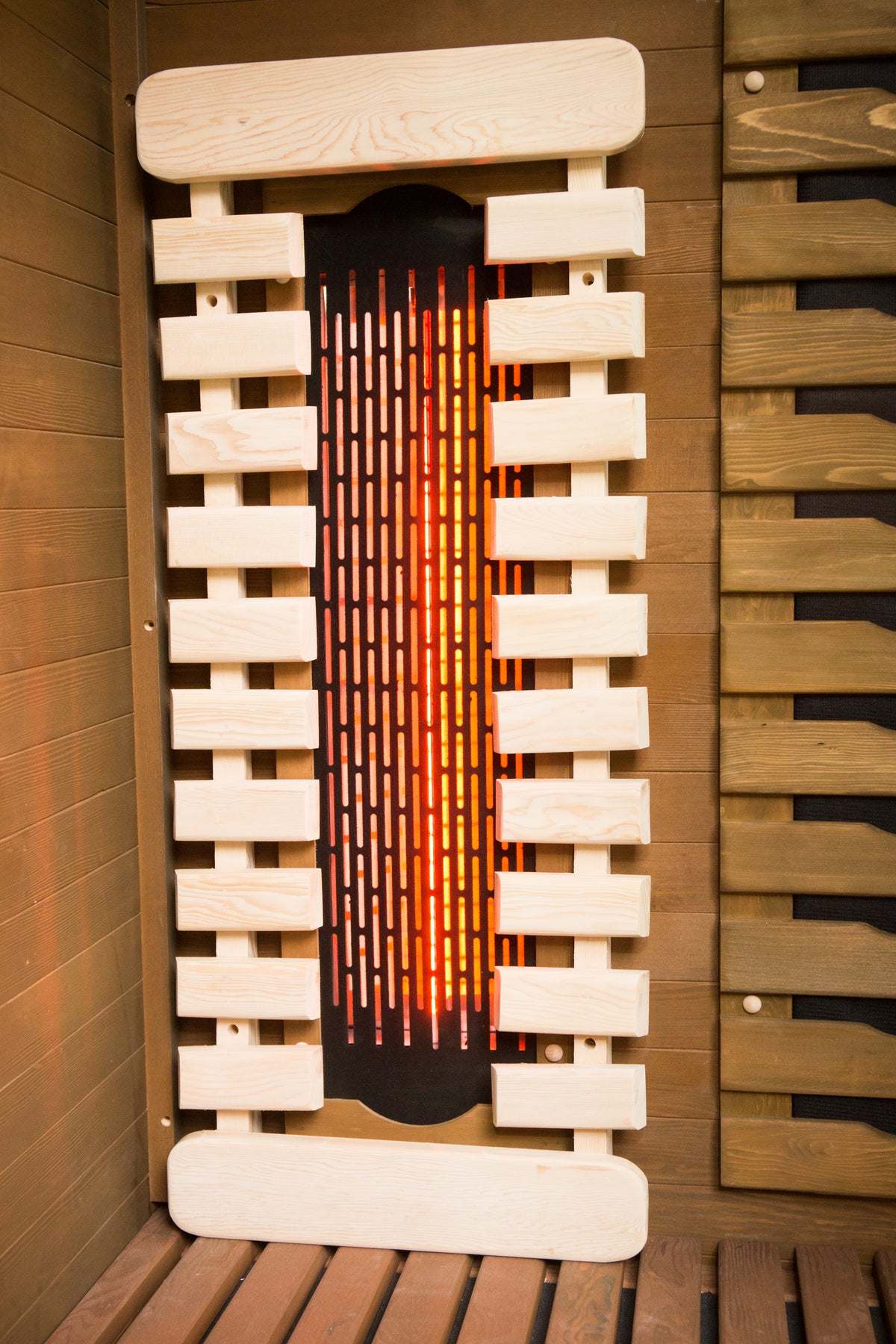 Natural Doctor ND-IG1RP sauna interior and construction detail