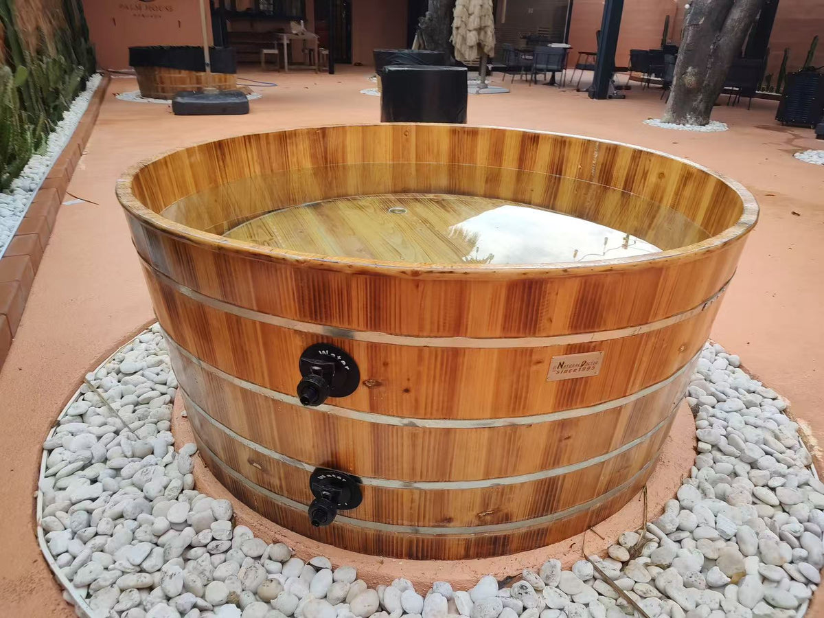 Natural Doctor wooden ice bath – construction and installation example